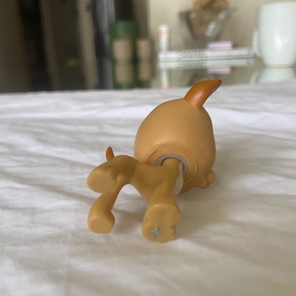 Littlest Pet Shop LPS #498 Tan Greyhound Dog Flower Eyes - Picture 4 of 9